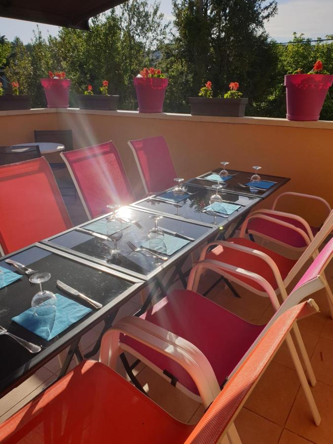 Le Terminus Hotell LʼArbresle Eksteriør bilde